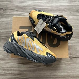 Adidas Yeezy Boost 700 MNVN Honey Flux Size 4 Men’s/ 5.5 Women’s